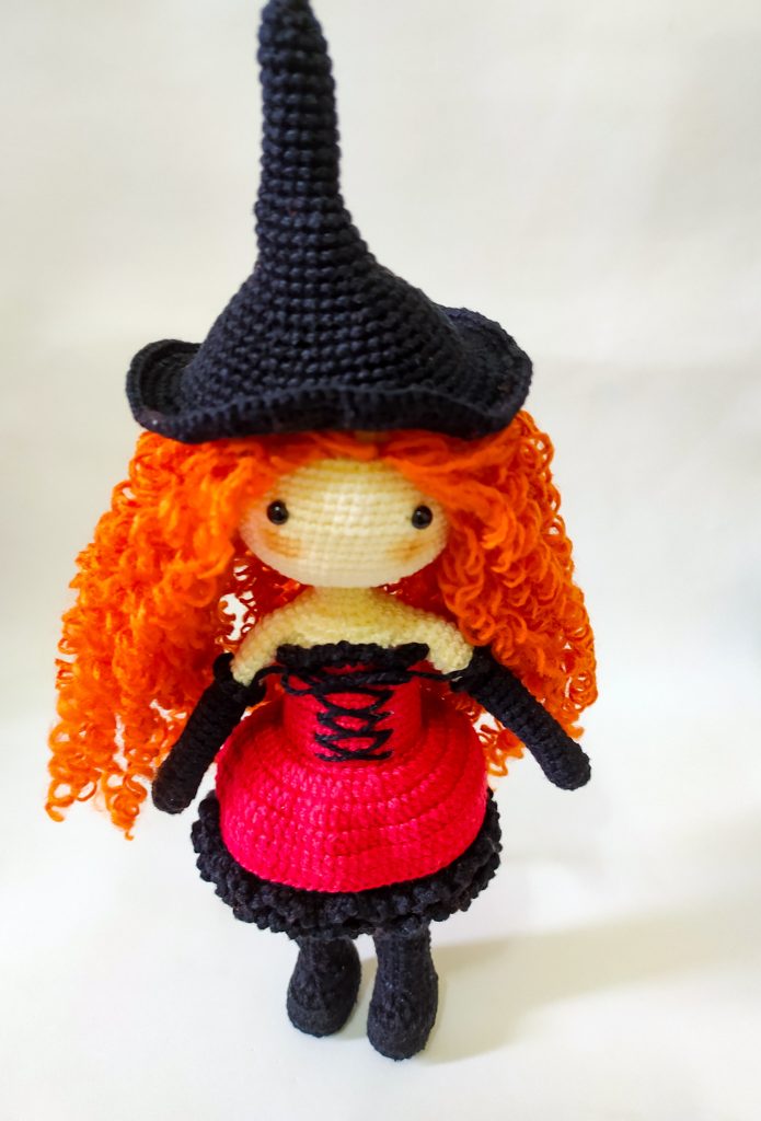 bruxa Cerridwen amigurumi